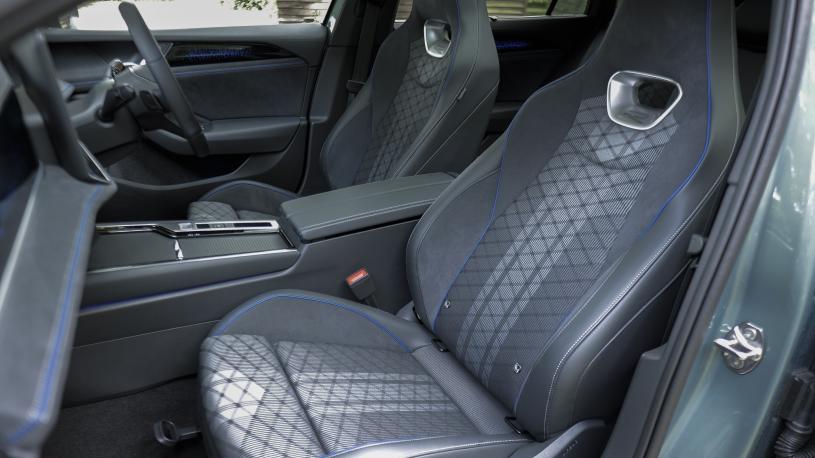 3976680 1.5 TSI eHybrid Black Edition 5dr DSG