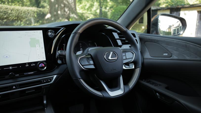 3980451 450h+ 292 Premium Plus 5dr E-CVT