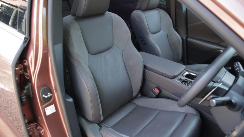 3980452 450h+ 292 Premium Plus 5dr E-CVT [Pan Roof]