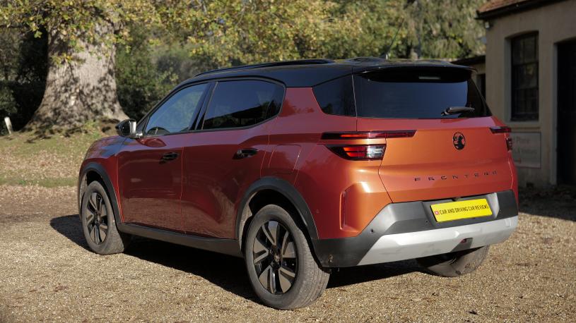 4002086 83kW Ultimate 54kWh Extended Range 5dr Auto