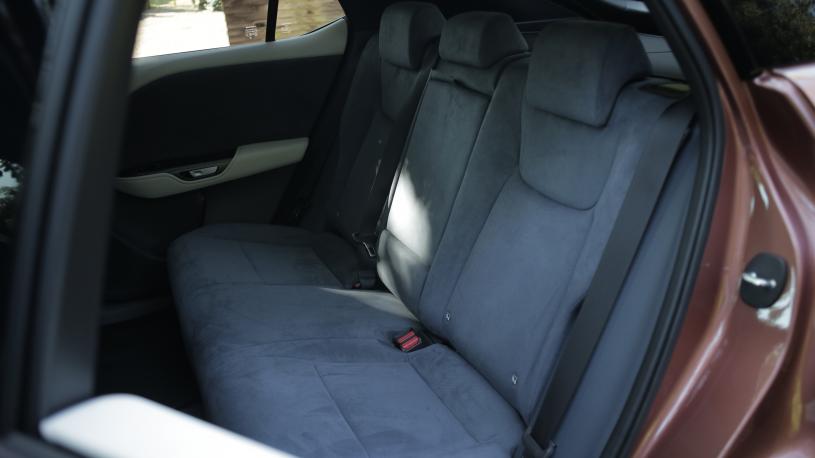 3978828 500e 280kW Takumi 77 kWh 5dr Auto [BiTone]