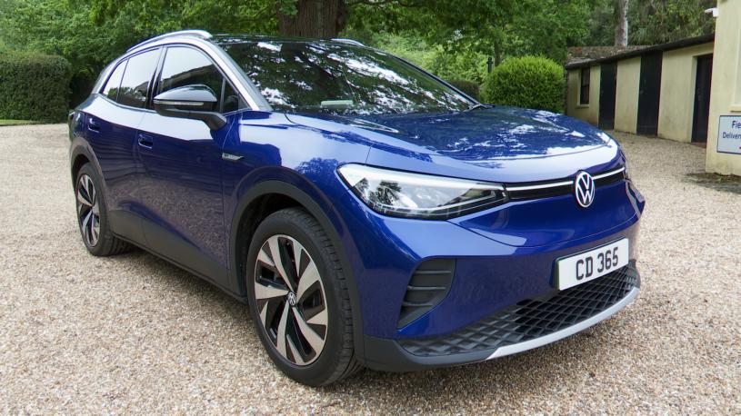 3979166 125kW Essential Pure 52kWh 5dr Auto