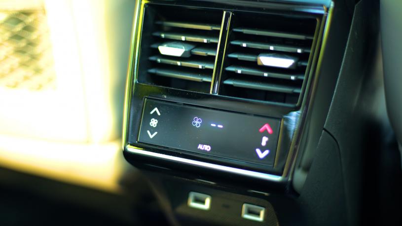 3978651 1.6 Plug-in Hybrid 225 Pallas 5dr EAT8