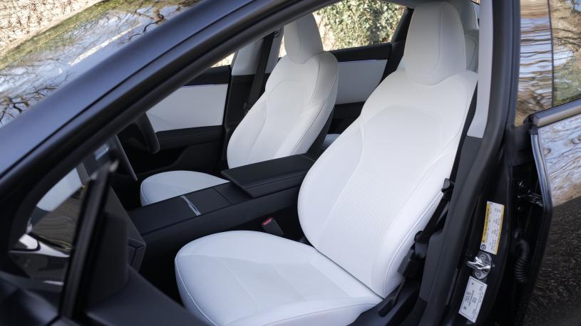 3980459 Long Range AWD 85kWh 4dr Auto