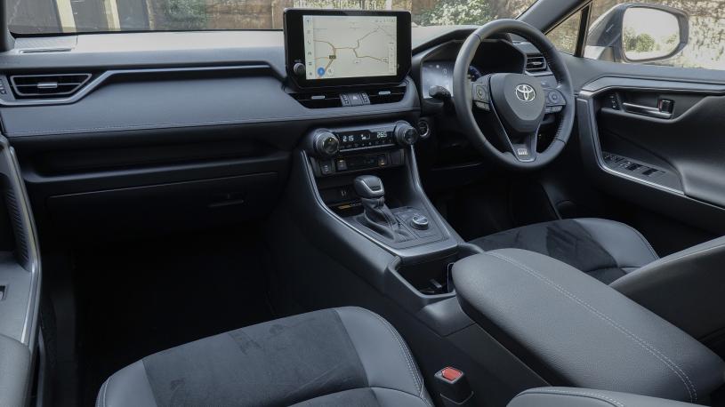 935136 2.5 VVT-i Hybrid Design 5dr CVT 2WD