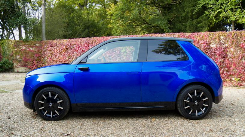 1202325 113kW Advance 36kWh 5dr Auto