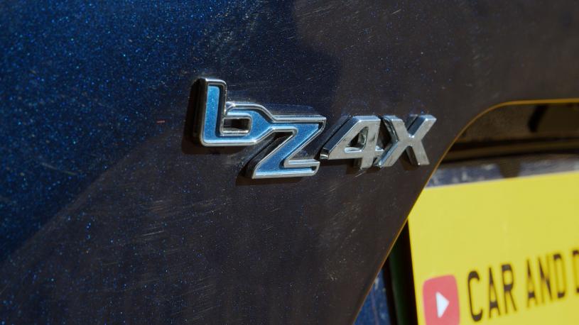 3552828 160kW Motion 71.4kWh 5dr Auto AWD [11kW]